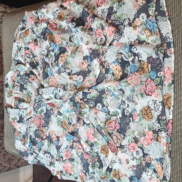 Lauren Conrad Floral Sash Tie Blouse - Picture 12 of 13